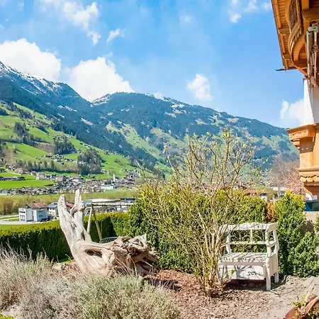 Daire With Panoramic View Ramsau im Zillertal