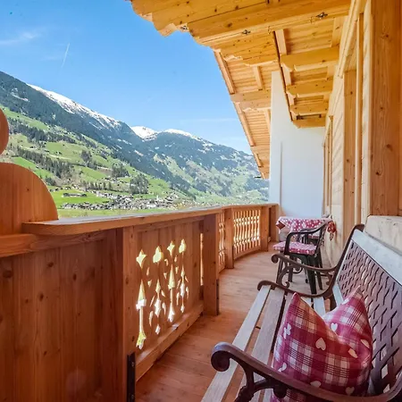 With Panoramic View Ramsau im Zillertal